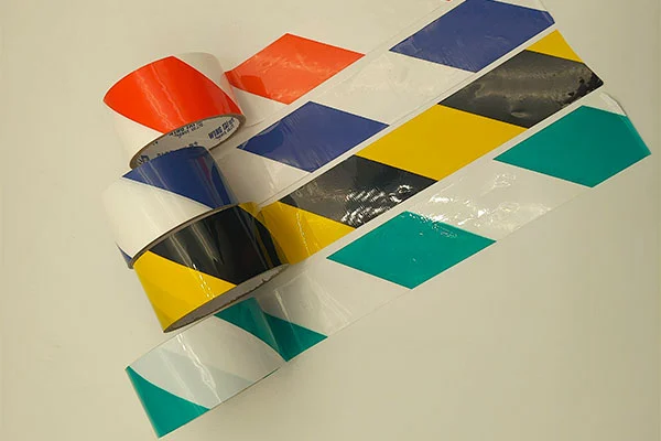 เทปคำเตือน: ภาพสำคัญเพื่อความปลอดภัยของสาธารณะและคนงาน